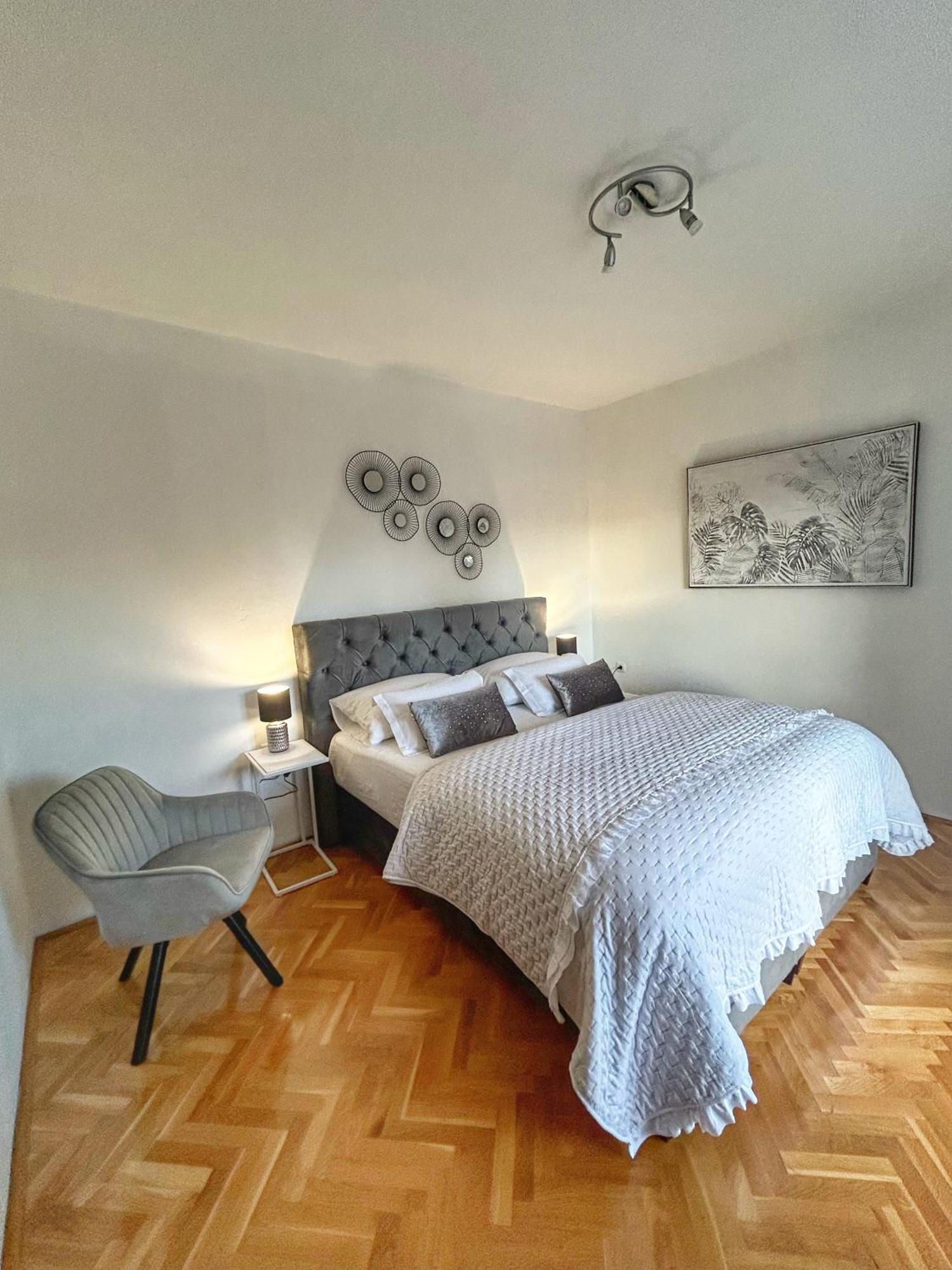 Apartment Dario Zadar Exteriör bild
